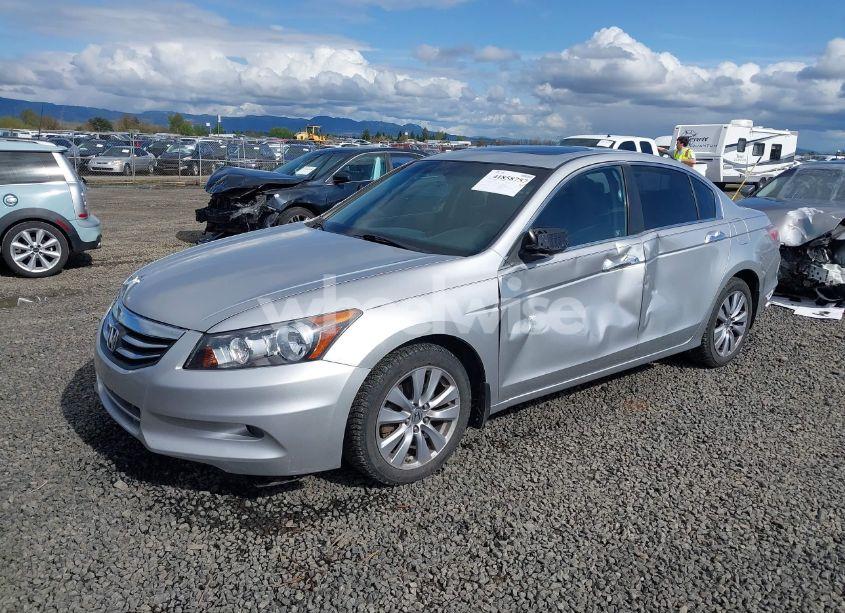 Photo 2 of 2011 Honda Accord 3.5 EX-L (VIN 1HGCP3F83BA008843)