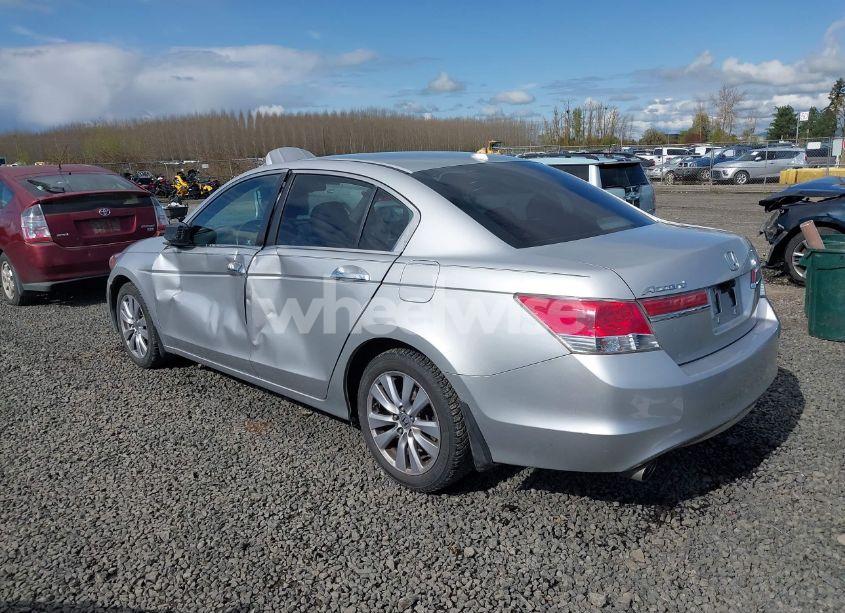 Photo 3 of 2011 Honda Accord 3.5 EX-L (VIN 1HGCP3F83BA008843)