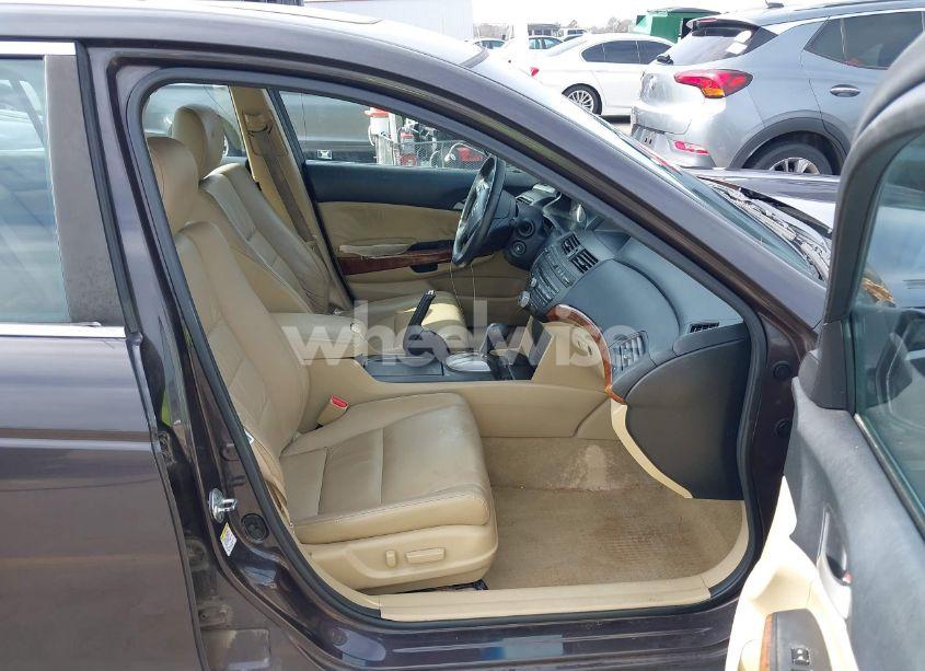 Photo 5 of 2011 Honda Accord 3.5 EX-L (VIN 1HGCP3F83BA023343)