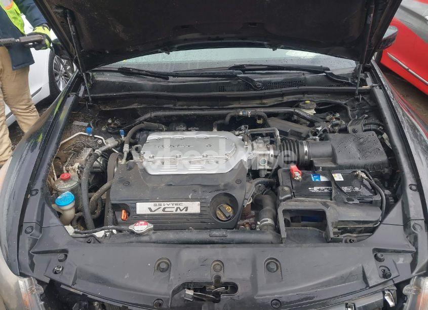 Photo 10 of 2011 Honda Accord 3.5 EX-L (VIN 1HGCP3F83BA032544)