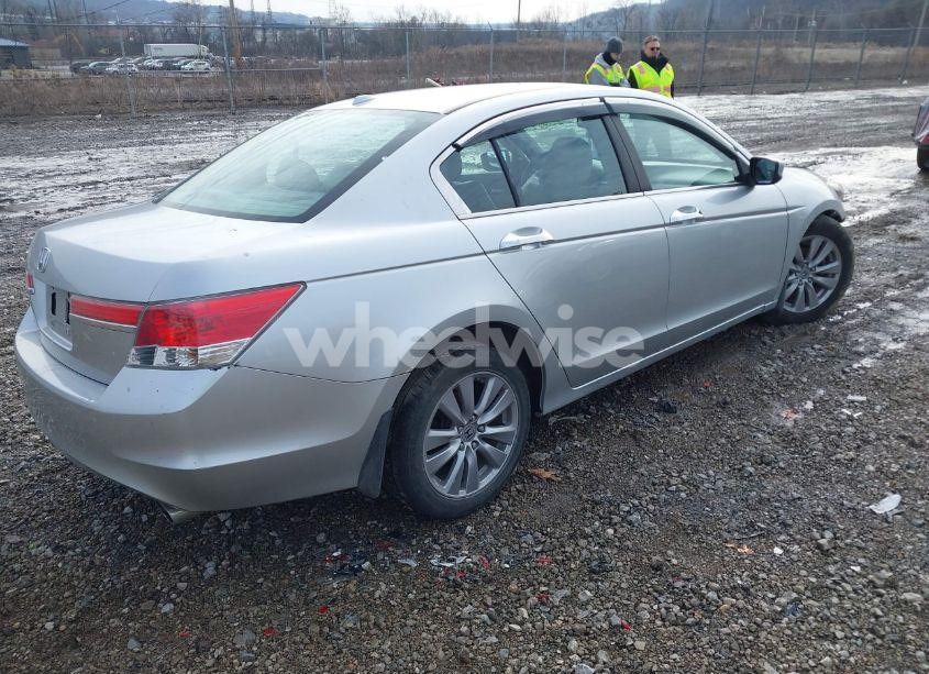 Photo 4 of 2012 Honda Accord 3.5 EX-L (VIN 1HGCP3F83CA040368)