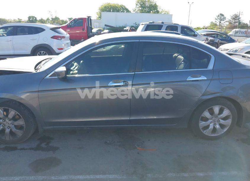 Photo 15 of 2010 Honda Accord 3.5 EX-L (VIN 1HGCP3F84AA015430)