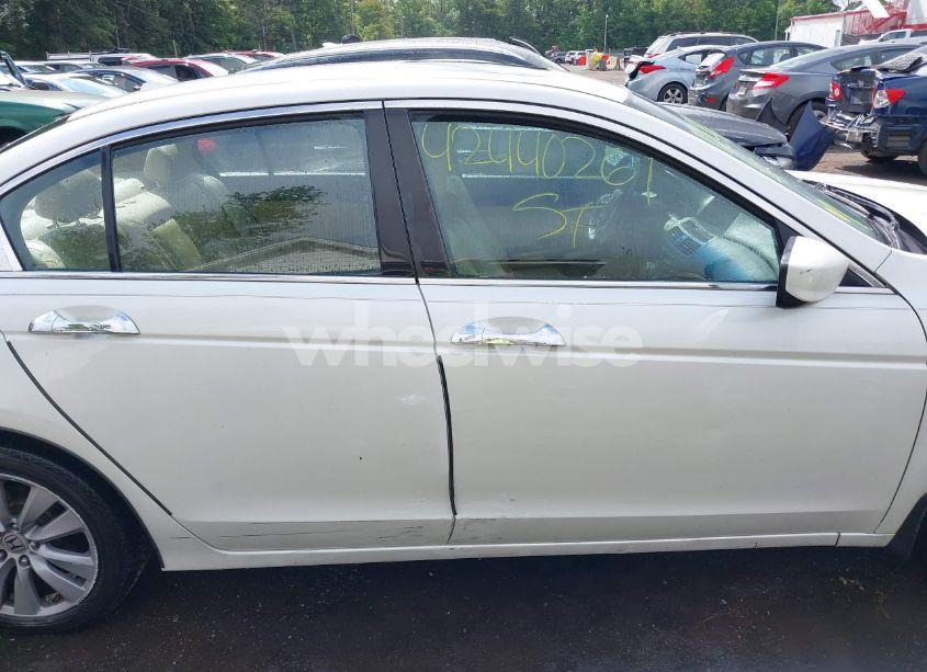 Photo 13 of 2011 Honda Accord 3.5 EX-L (VIN 1HGCP3F84BA003120)