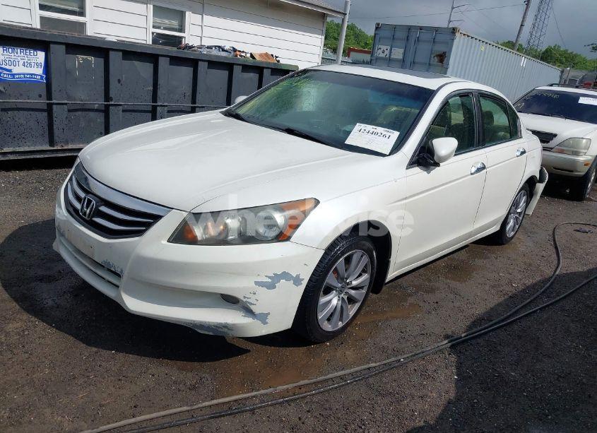 Photo 2 of 2011 Honda Accord 3.5 EX-L (VIN 1HGCP3F84BA003120)