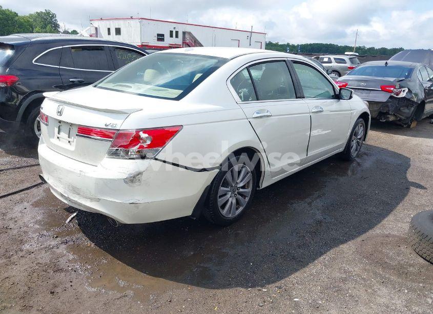 Photo 4 of 2011 Honda Accord 3.5 EX-L (VIN 1HGCP3F84BA003120)