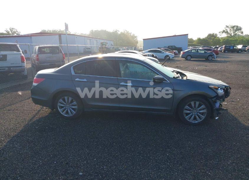 Photo 13 of 2011 Honda Accord 3.5 EX-L (VIN 1HGCP3F84BA011038)