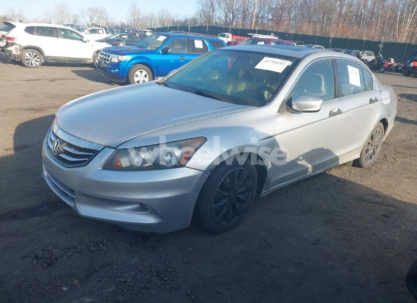 Photo 2 of 2011 Honda Accord 3.5 EX-L (VIN 1HGCP3F84BA022315)