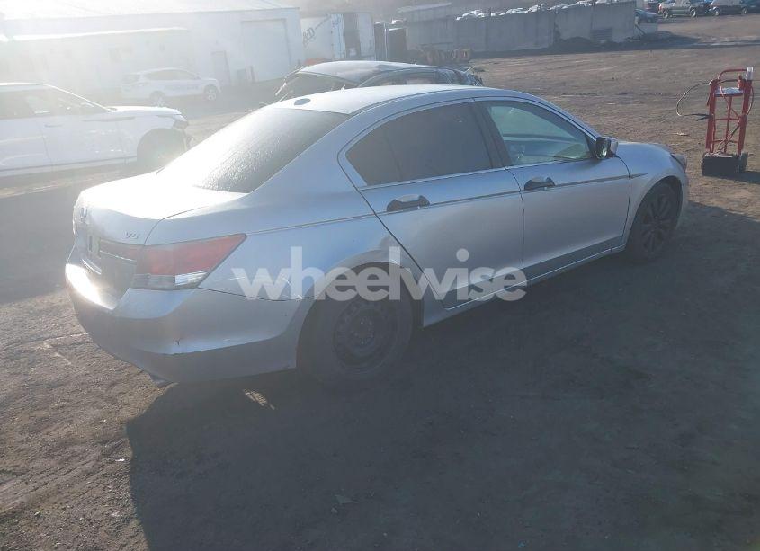 Photo 4 of 2011 Honda Accord 3.5 EX-L (VIN 1HGCP3F84BA022315)