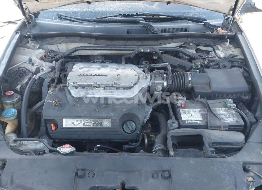 Photo 10 of 2010 Honda Accord 3.5 EX-L (VIN 1HGCP3F85AA001942)