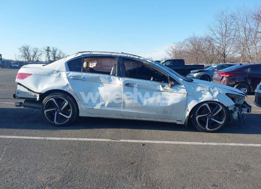 Photo 13 of 2010 Honda Accord 3.5 EX-L (VIN 1HGCP3F85AA001942)