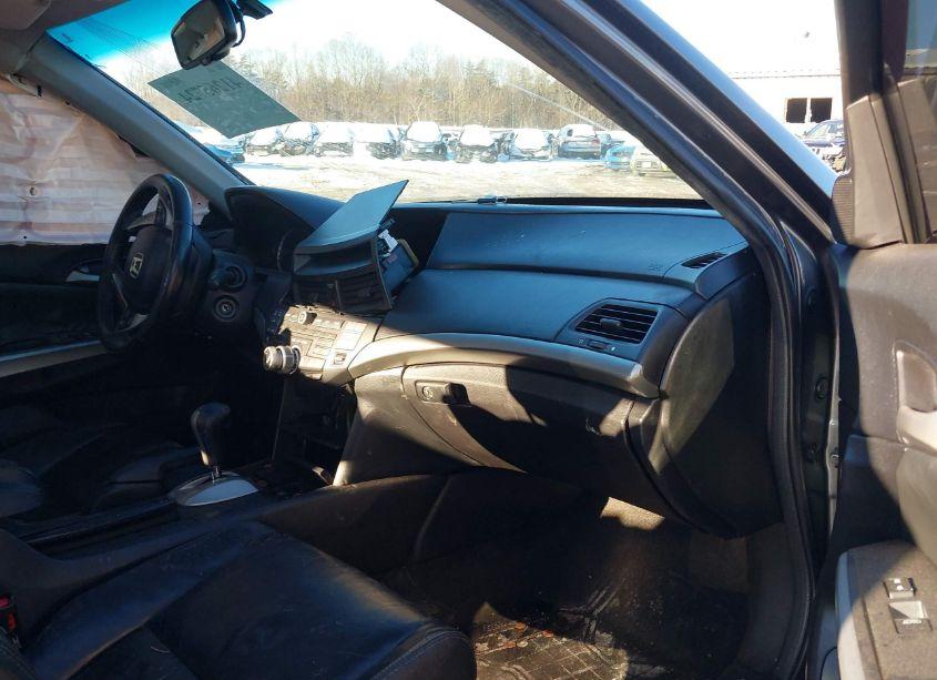 Photo 5 of 2010 Honda Accord 3.5 EX-L (VIN 1HGCP3F85AA012570)