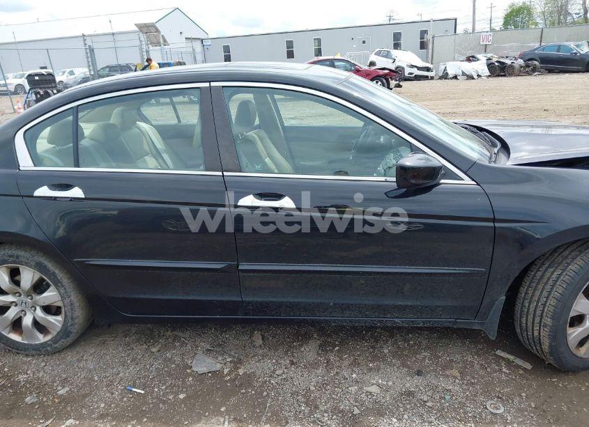 Photo 14 of 2010 Honda Accord 3.5 EX-L (VIN 1HGCP3F85AA016912)