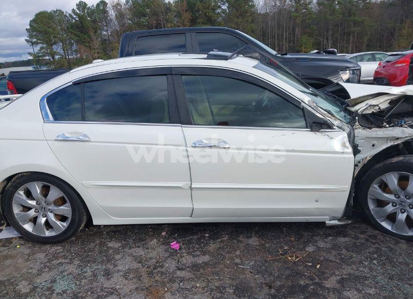Photo 14 of 2010 Honda Accord 3.5 EX-L (VIN 1HGCP3F85AA021950)
