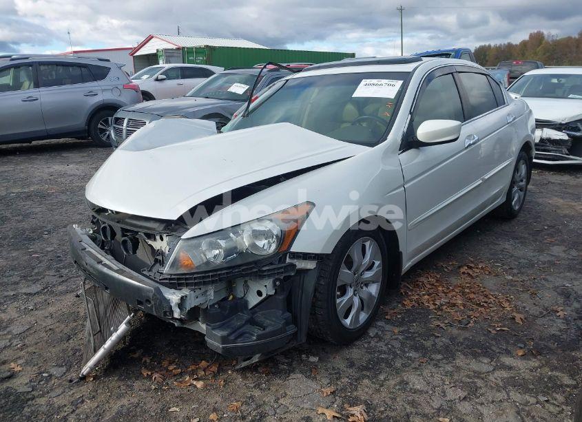 Photo 2 of 2010 Honda Accord 3.5 EX-L (VIN 1HGCP3F85AA021950)