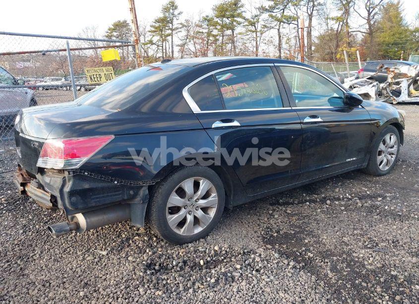 Photo 4 of 2010 Honda Accord 3.5 EX-L (VIN 1HGCP3F85AA024587)