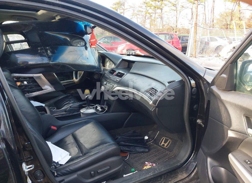 Photo 5 of 2010 Honda Accord 3.5 EX-L (VIN 1HGCP3F85AA024587)