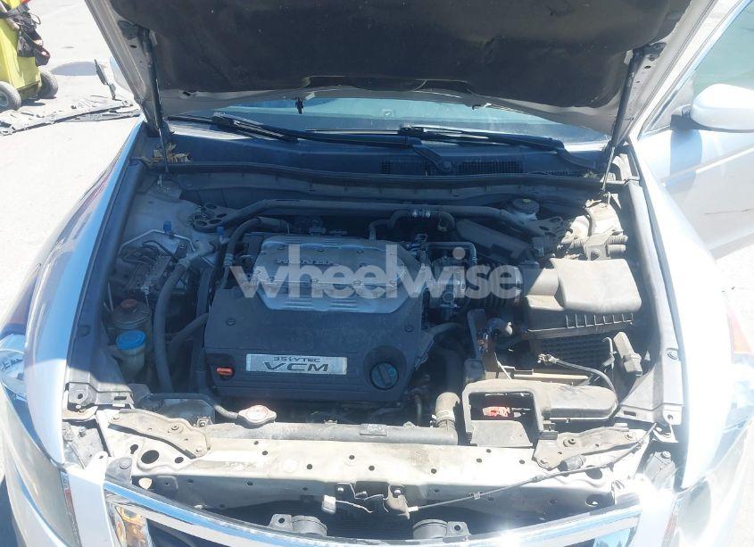 Photo 10 of 2010 Honda Accord 3.5 EX-L (VIN 1HGCP3F85AA032303)
