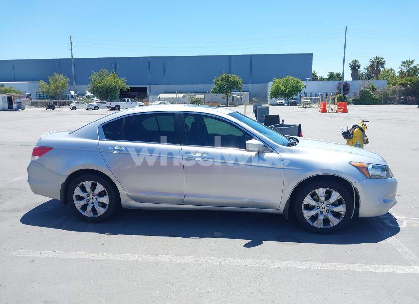 Photo 14 of 2010 Honda Accord 3.5 EX-L (VIN 1HGCP3F85AA032303)