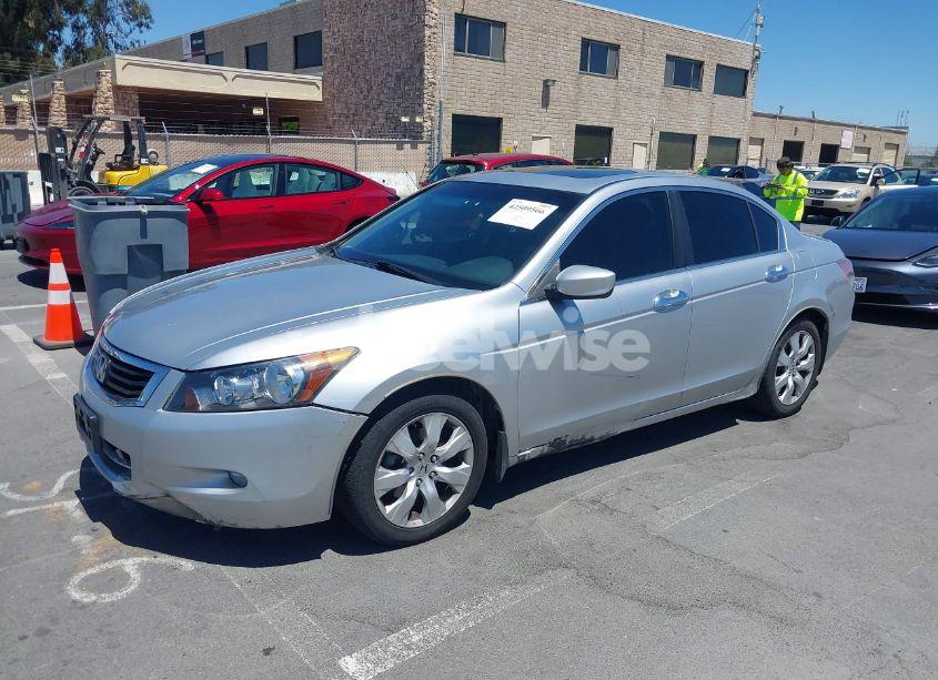 Photo 2 of 2010 Honda Accord 3.5 EX-L (VIN 1HGCP3F85AA032303)