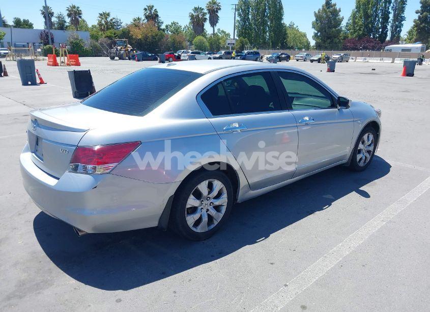 Photo 4 of 2010 Honda Accord 3.5 EX-L (VIN 1HGCP3F85AA032303)