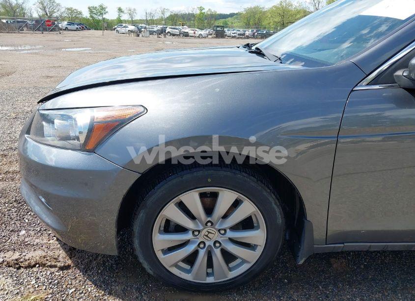 Photo 18 of 2011 Honda Accord 3.5 EX-L (VIN 1HGCP3F85BA004390)