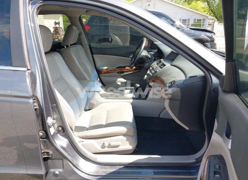 Photo 5 of 2011 Honda Accord 3.5 EX-L (VIN 1HGCP3F85BA004390)