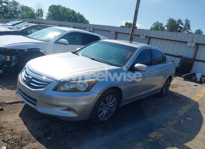 Photo 2 of 2012 Honda Accord 3.5 EX-L (VIN 1HGCP3F85CA018145)