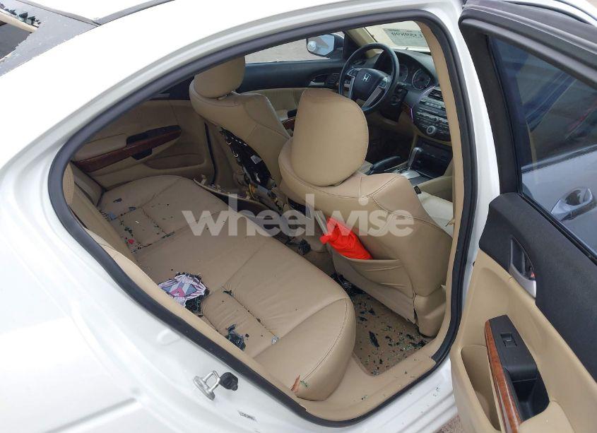 Photo 8 of 2012 Honda Accord SDN (VIN 1HGCP3F85CA029467)