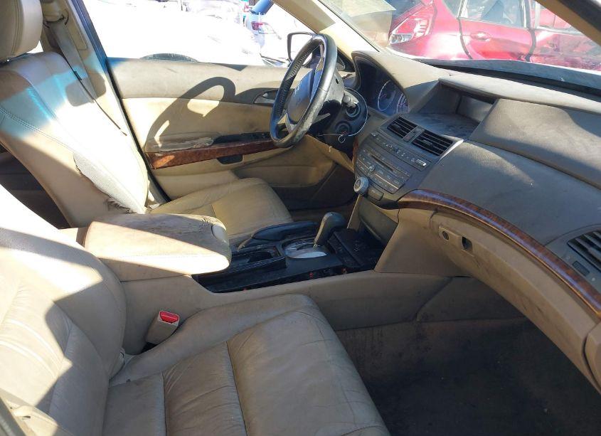 Photo 5 of 2010 Honda Accord 3.5 EX-L (VIN 1HGCP3F86AA006714)