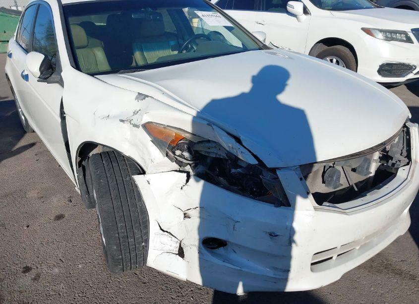 Photo 6 of 2010 Honda Accord 3.5 EX-L (VIN 1HGCP3F86AA006714)