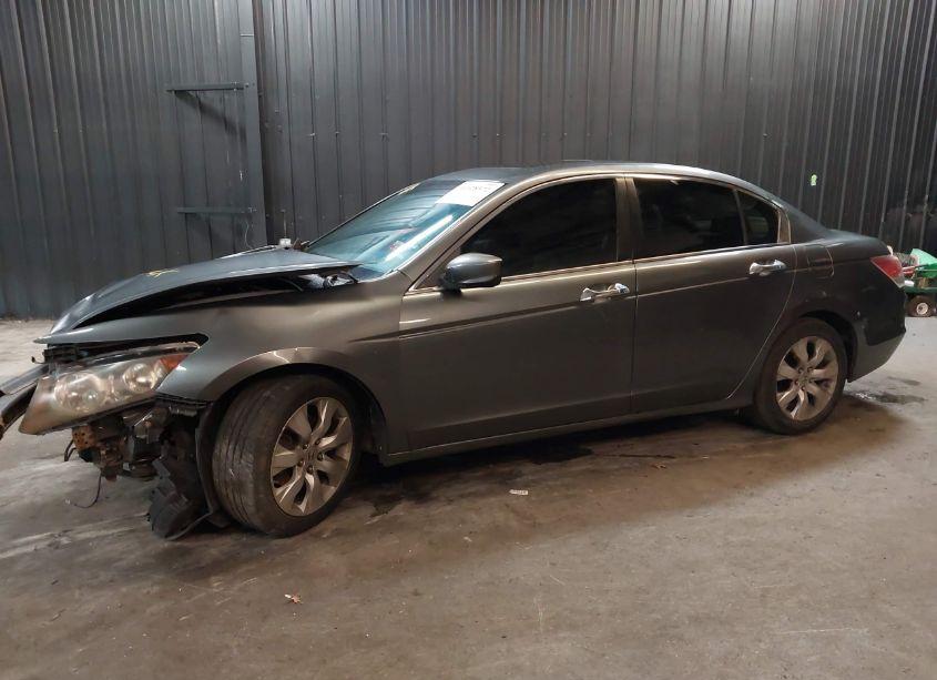 Photo 2 of 2010 Honda Accord 3.5 EX-L (VIN 1HGCP3F86AA027126)