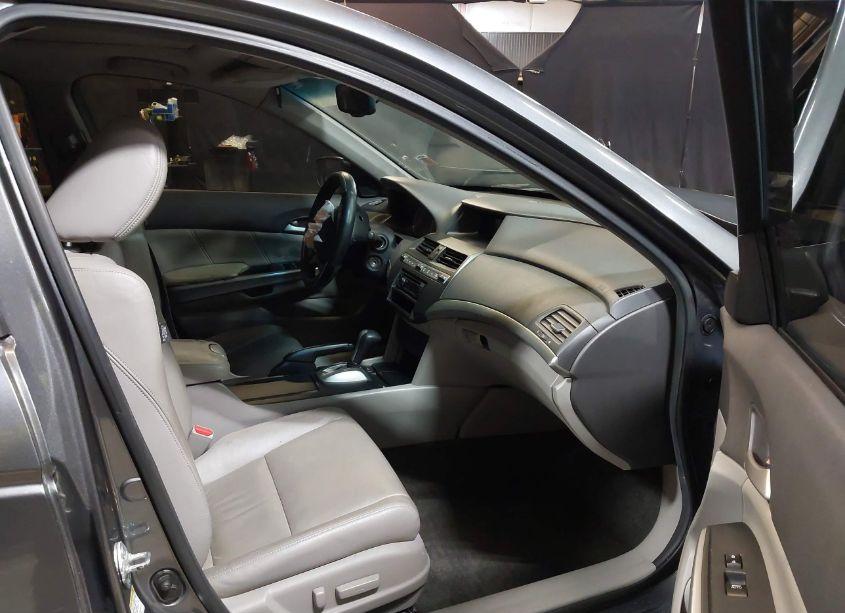 Photo 5 of 2010 Honda Accord 3.5 EX-L (VIN 1HGCP3F86AA027126)