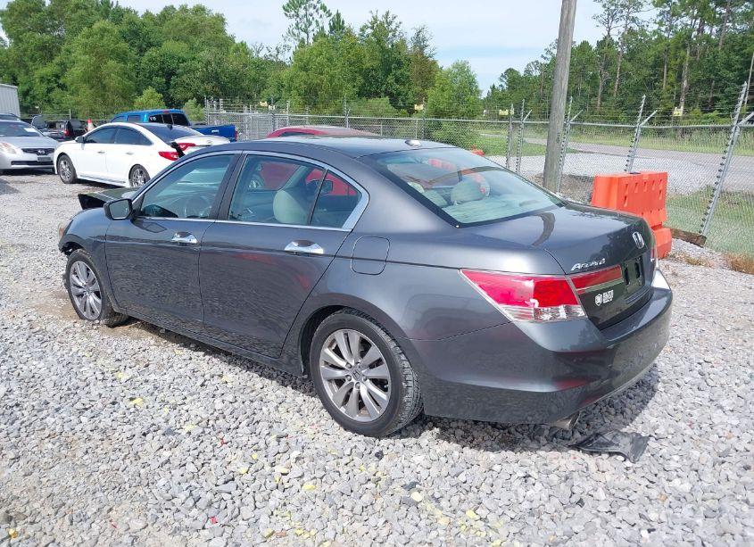 Photo 3 of 2011 Honda Accord 3.5 EX-L (VIN 1HGCP3F86BA010005)