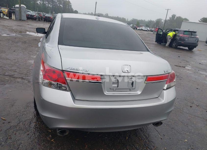 Photo 16 of 2011 Honda Accord 3.5 EX-L (VIN 1HGCP3F86BA015723)