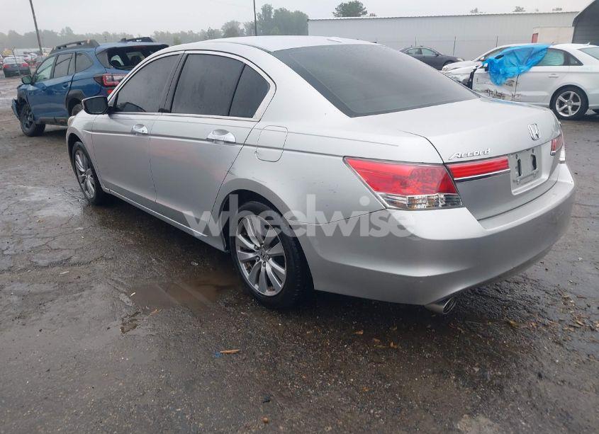 Photo 3 of 2011 Honda Accord 3.5 EX-L (VIN 1HGCP3F86BA015723)