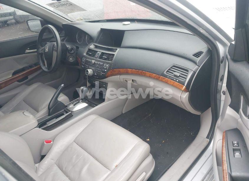 Photo 5 of 2011 Honda Accord 3.5 EX-L (VIN 1HGCP3F86BA015723)