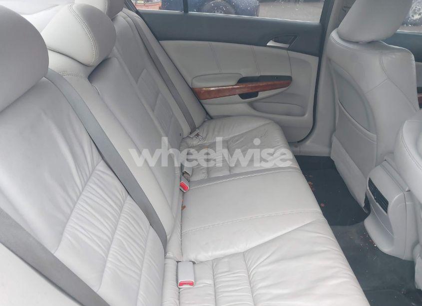 Photo 8 of 2011 Honda Accord 3.5 EX-L (VIN 1HGCP3F86BA015723)