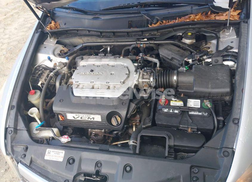 Photo 10 of 2011 Honda Accord 3.5 EX-L (VIN 1HGCP3F86BA025944)