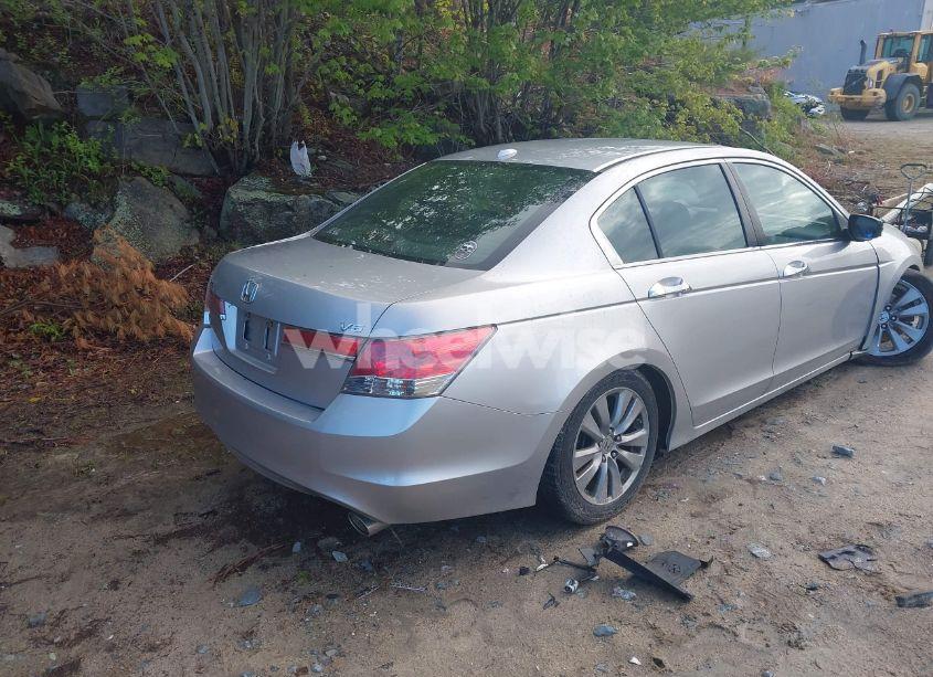 Photo 4 of 2011 Honda Accord 3.5 EX-L (VIN 1HGCP3F86BA025944)