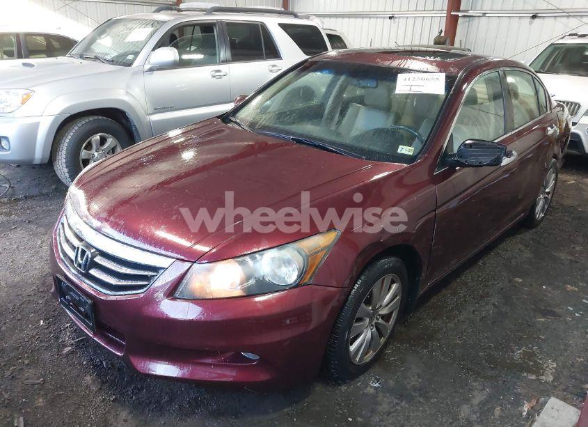 Photo 2 of 2012 Honda Accord 3.5 EX-L (VIN 1HGCP3F86CA013780)