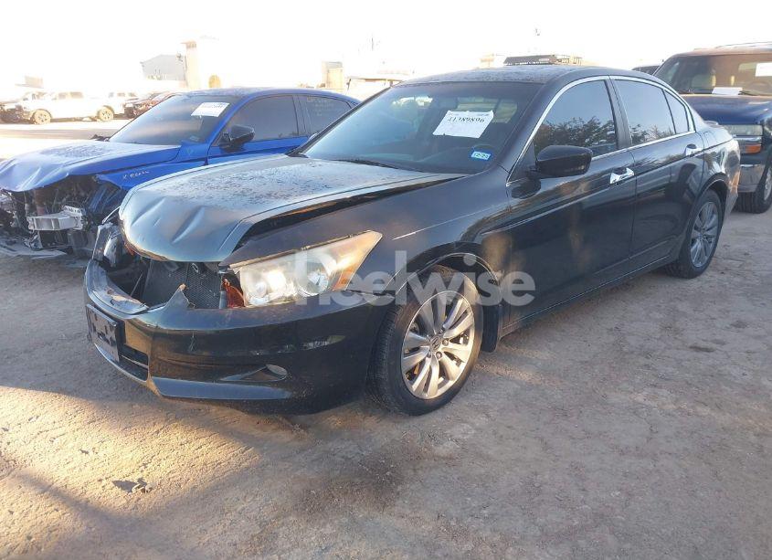 Photo 2 of 2012 Honda Accord 3.5 EX-L (VIN 1HGCP3F86CA021040)