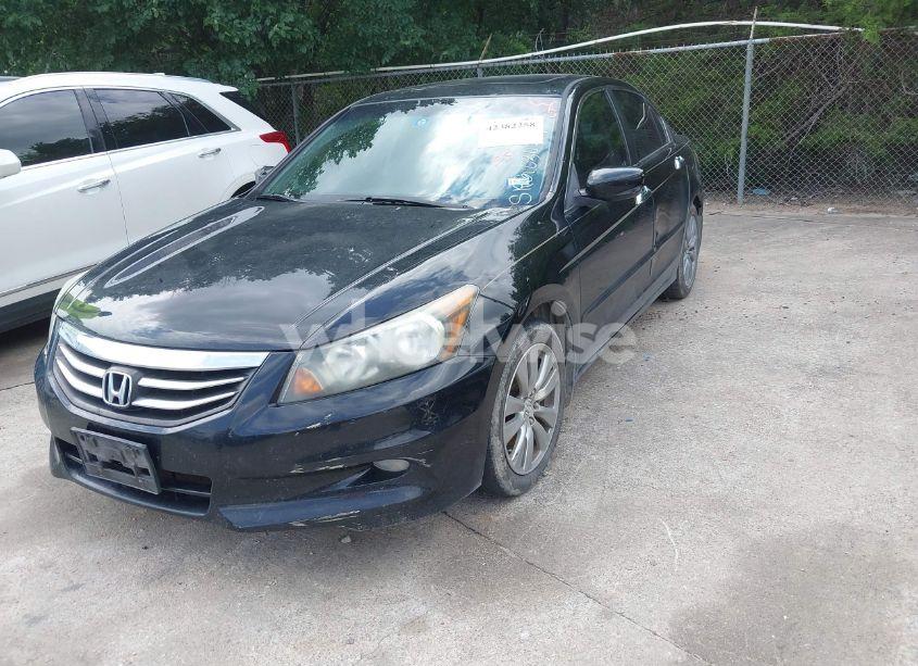 Photo 2 of 2012 Honda Accord 3.5 EX-L (VIN 1HGCP3F86CA030319)