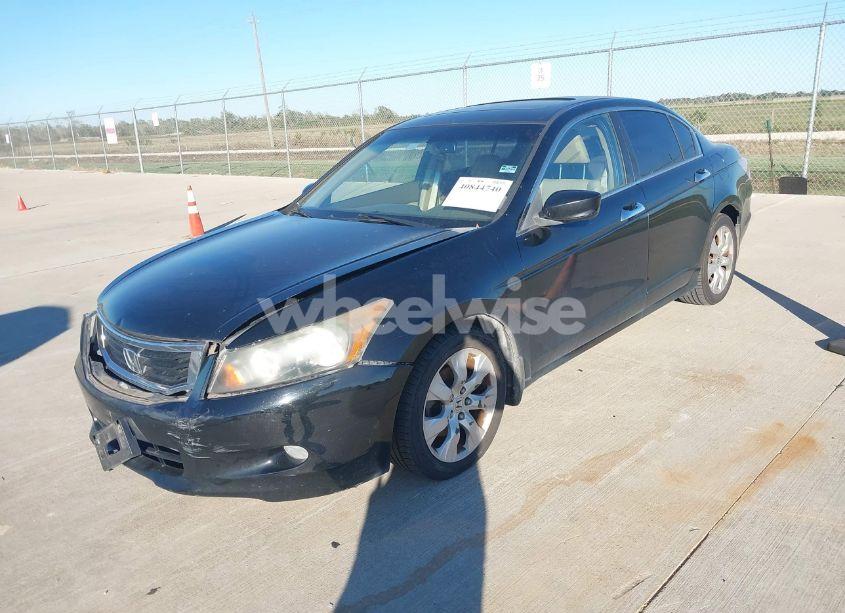 Photo 2 of 2010 Honda Accord 3.5 EX-L (VIN 1HGCP3F87AA009833)