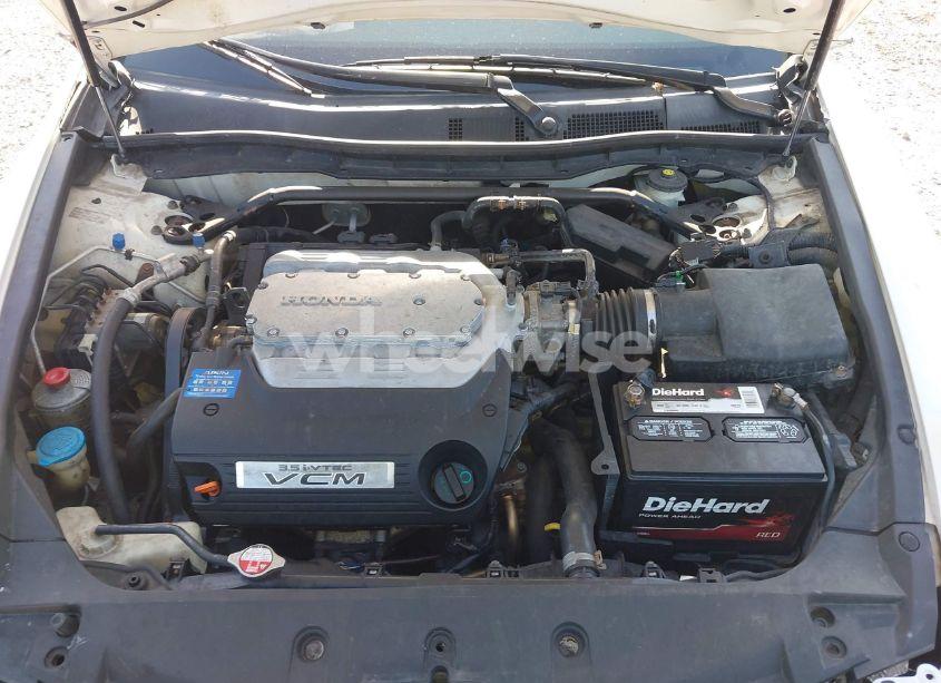 Photo 10 of 2010 Honda Accord 3.5 EX-L (VIN 1HGCP3F87AA010951)