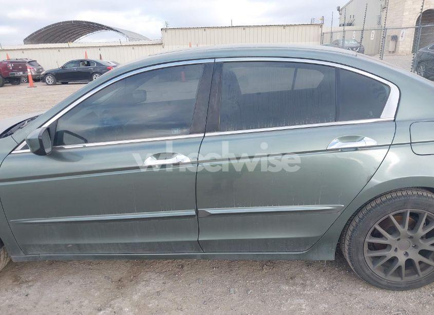 Photo 14 of 2010 Honda Accord 3.5 EX-L (VIN 1HGCP3F87AA019570)