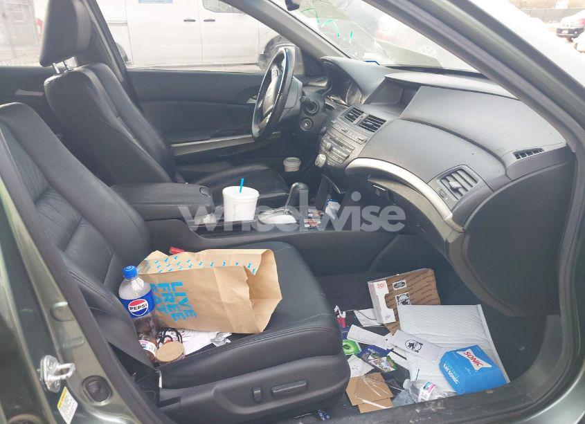 Photo 5 of 2010 Honda Accord 3.5 EX-L (VIN 1HGCP3F87AA019570)