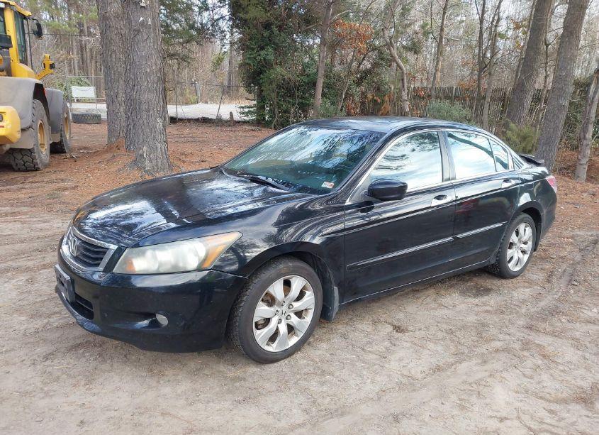 Photo 2 of 2010 Honda Accord 3.5 EX-L (VIN 1HGCP3F87AA019620)