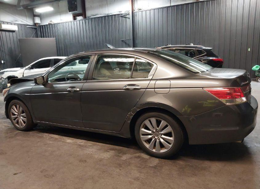 Photo 15 of 2011 Honda Accord 3.5 EX-L (VIN 1HGCP3F87BA008733)