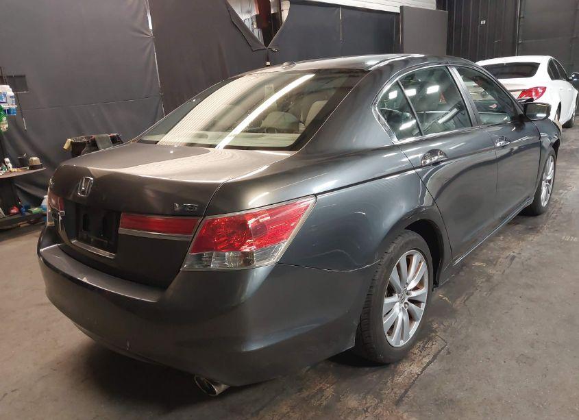 Photo 4 of 2011 Honda Accord 3.5 EX-L (VIN 1HGCP3F87BA008733)