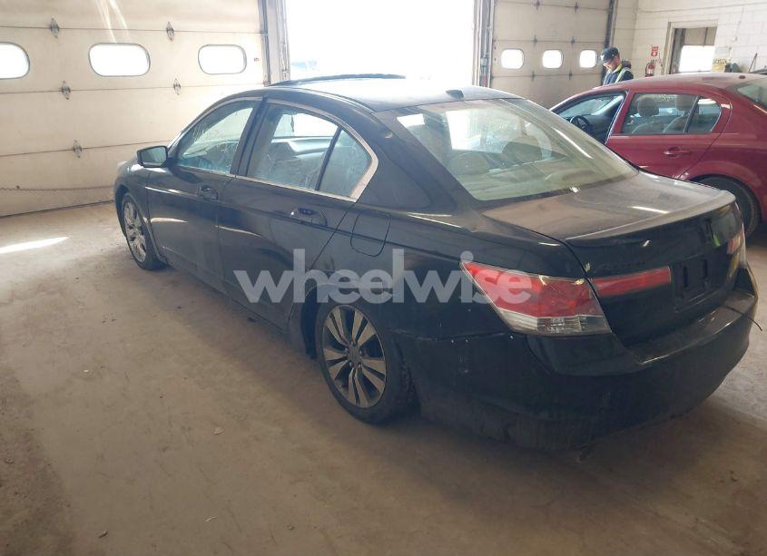Photo 3 of 2011 Honda Accord 3.5 EX-L (VIN 1HGCP3F87BA012930)